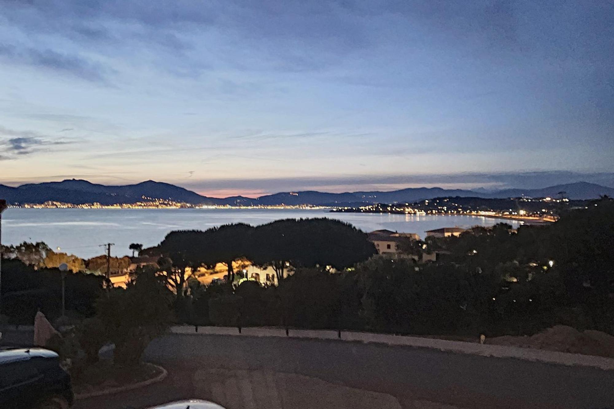 Haut De Villa Vue Mer 3 Pieces Climatise & Wifi 4 A 6 Personnes Pietrosella Luaran gambar